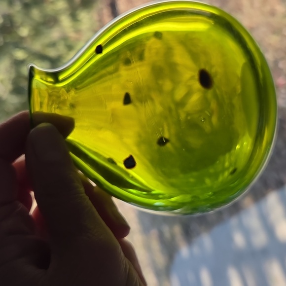 Sharon Fujimoto Handblown Sign Art Green Glass Flakes Bud Vase Vintage Japanese - Picture 8 of 13